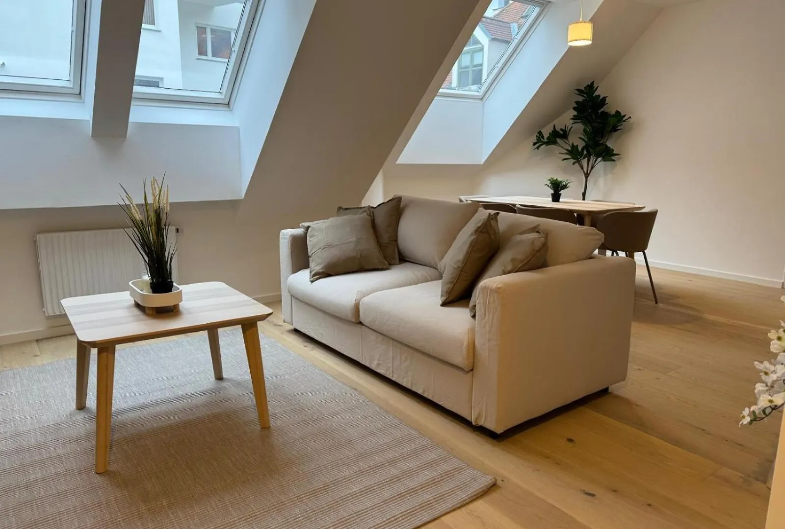 Train Station, Kahlenberg, Historic, Danube - Axara Housing Fhg 20 Apartment Vienna Austria
