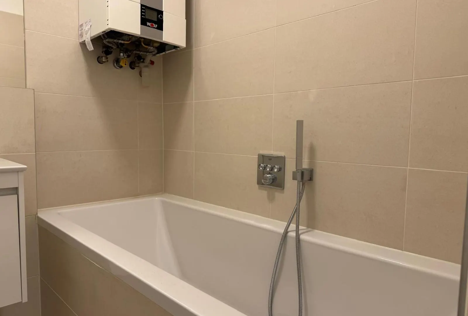 Train Station, Kahlenberg, Historic, Danube - Axara Housing Fhg 20 Apartment Vienna Austria