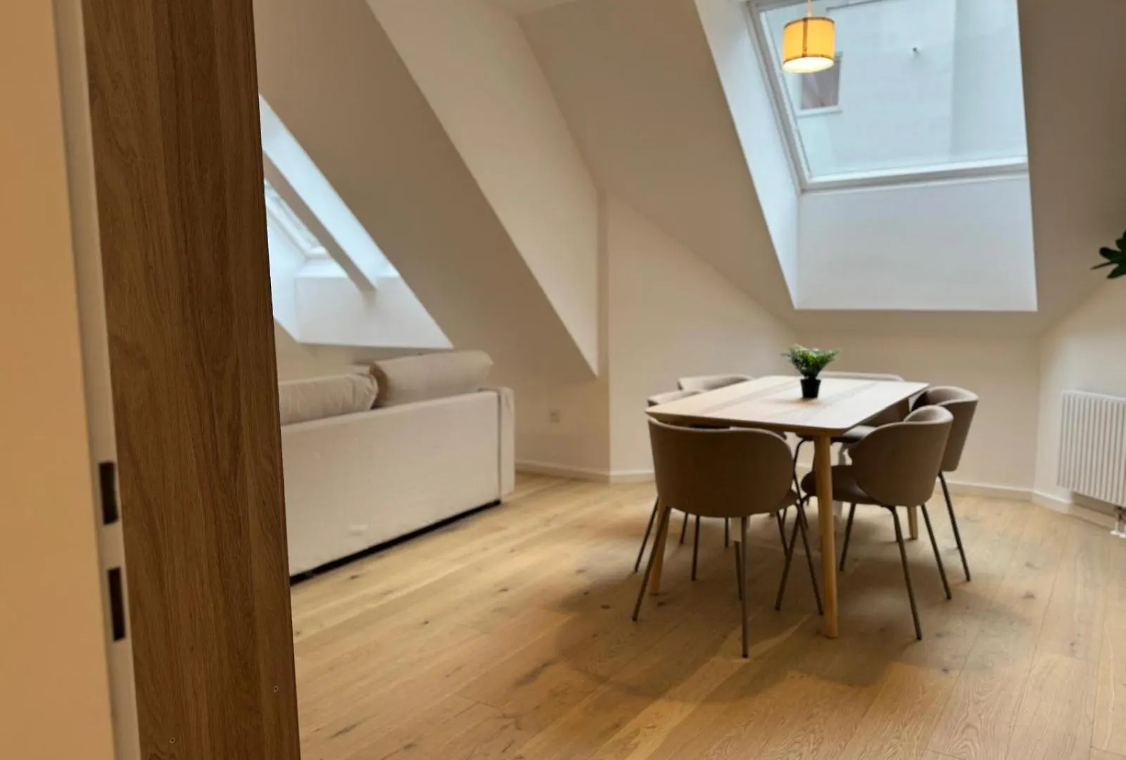Train Station, Kahlenberg, Historic, Danube - Axara Housing Fhg 20 Apartment Vienna Austria